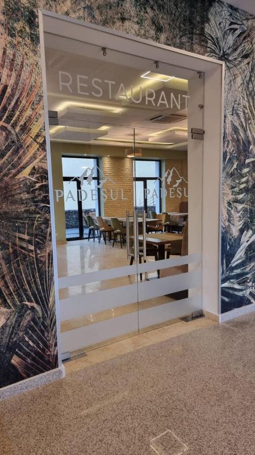 Hotel Padesul Făget Εξωτερικό φωτογραφία