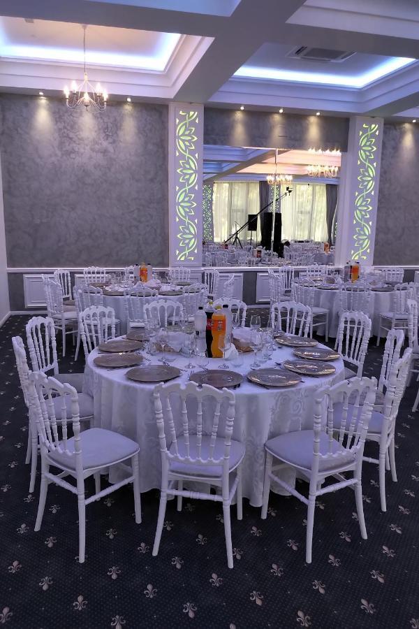 Hotel Padesul Făget Εξωτερικό φωτογραφία